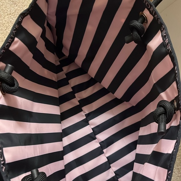 NWT Victoria’s Secret Reversible Tote Bag - Picture 6 of 6